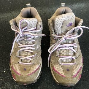 The North Face Women’s Shoes sz 6